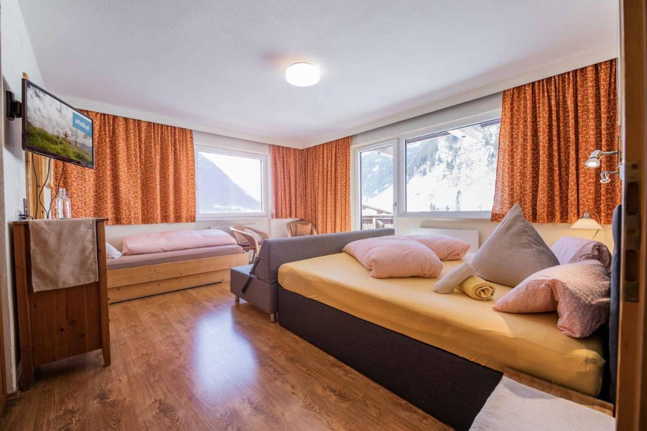 Haus Wallner Neustift im Stubaital Luaran gambar